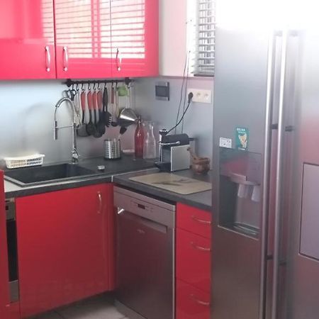 Appartement Le Queirele à Le Lavandou Extérieur photo
