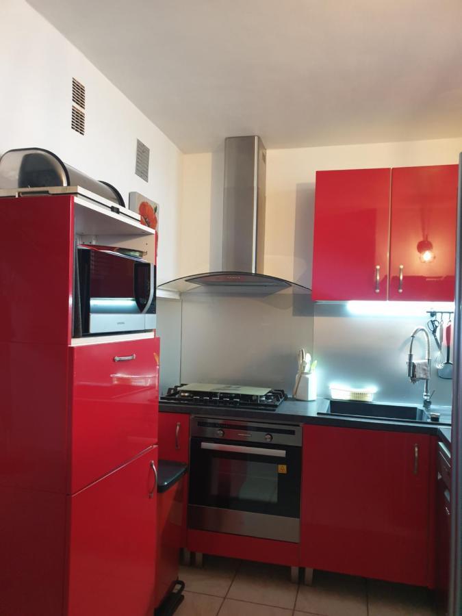Appartement Le Queirele à Le Lavandou Extérieur photo